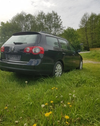 Volkswagen Passat cena 9988 przebieg: 247000, rok produkcji 2010 z Ciechanów małe 56